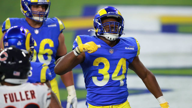 INGLEWOOD, CALIFORNIA - OCTOBER 26: Malcolm Brown #34 of the Los Angeles Rams celebrates his third quarter touchdown against the Chicago Bears at SoFi Stadium on October 26, 2020 in Inglewood, California.