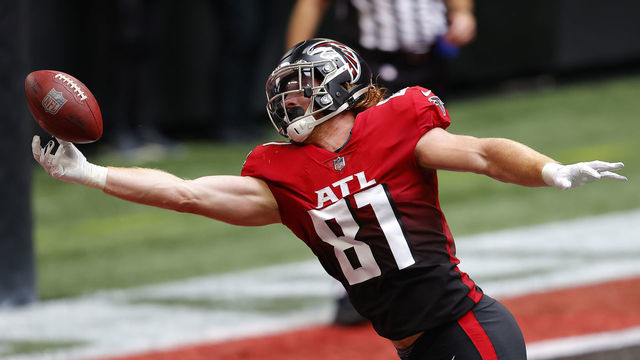 ATLANTA, GEORGIA - OCTOBER 25: Hayden Hurst #81 of the Atlanta Falcons fails to make the catch against the Detroit Lions during the first half at Mercedes-Benz Stadium on October 25, 2020 in Atlanta, Georgia.