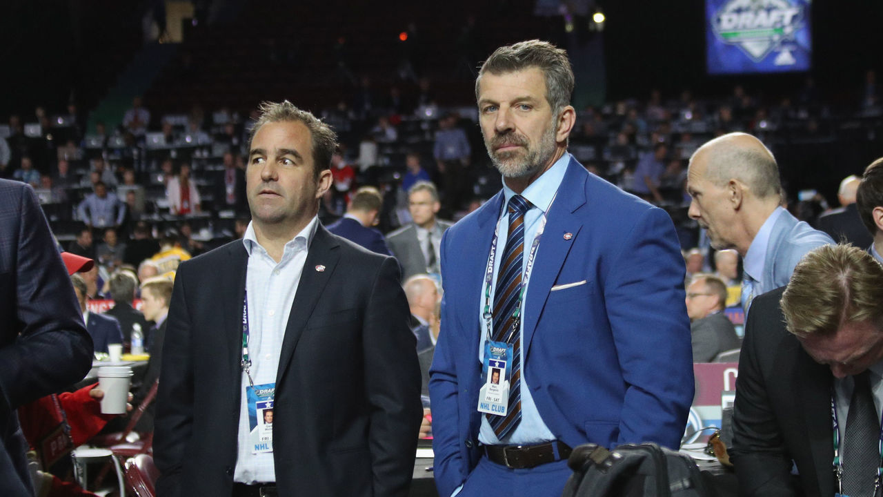 VANCOUVER, BRITISH COLUMBIA - JUNE 22: (L-R) Geoff Molson and Marc Bergevin of the Montreal Canadiens attend the 2019 NHL Draft at Rogers Arena on June 22, 2019 in Vancouver, Canada.