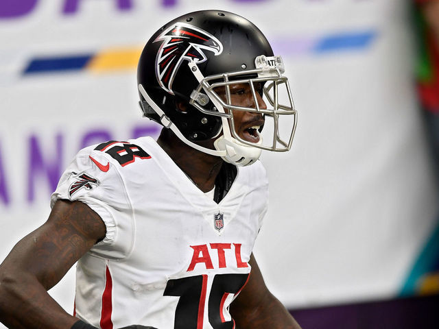 MINNEAPOLIS, MINNESOTA - OCTOBER 18: Calvin Ridley #18 of the Atlanta Falcons celebrates after scoring a touchdown in the third quarter against the Minnesota Vikings at U.S. Bank Stadium on October 18, 2020 in Minneapolis, Minnesota.