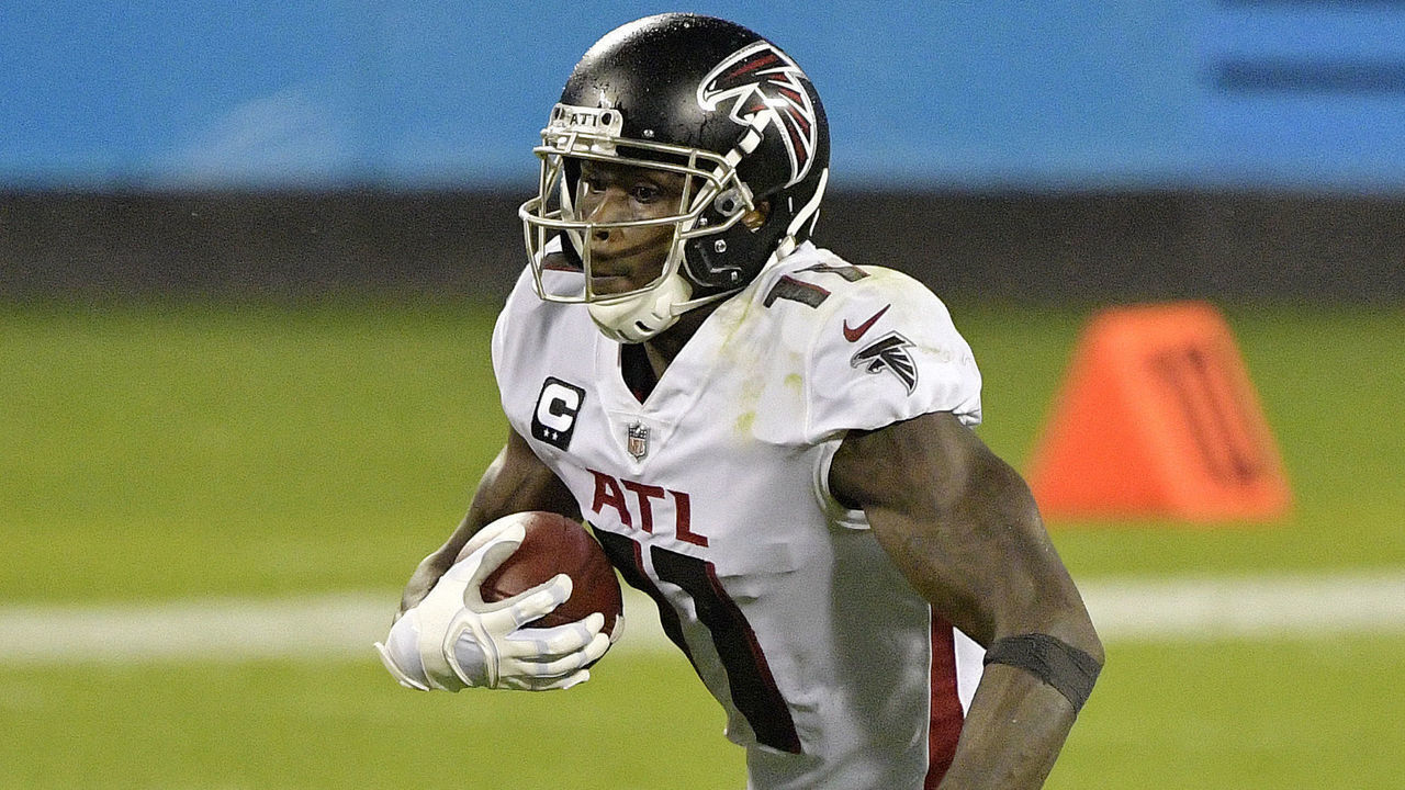 CHARLOTTE, NORTH CAROLINA - OCTOBER 29: Julio Jones #11 of the Atlanta Falcons runs against the Carolina Panthers during the third quarter at Bank of America Stadium on October 29, 2020 in Charlotte, North Carolina.