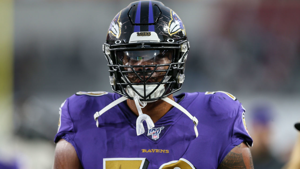 LOS ANGELES, CA - NOVEMBER 25: Baltimore Ravens offensive tackle Ronnie Stanley (79) before the Baltimore Ravens vs Los Angeles Rams football game on November 25, 2019, at the Los Angeles Memorial Coliseum in Los Angeles, CA.