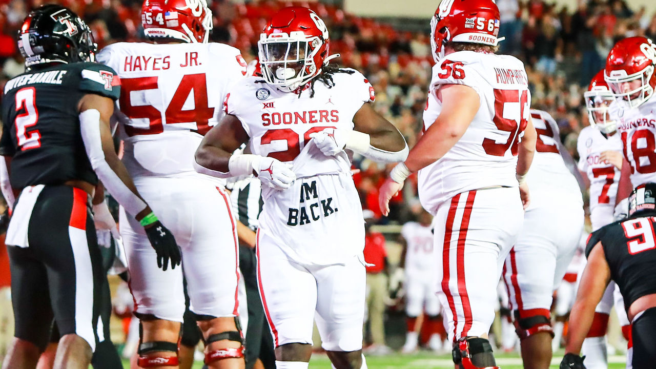 Rhamondre Stevenson scores 3 TDs in return for No. 24 Oklahoma