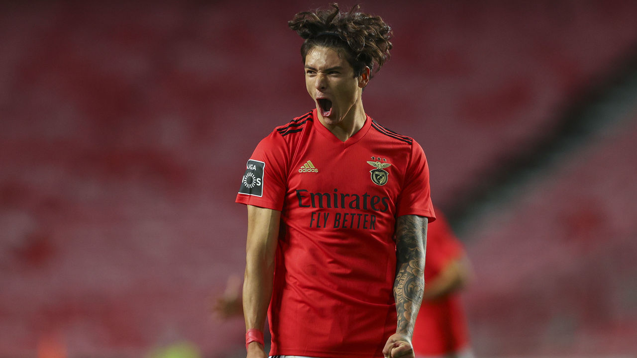 Report: Barcelona intensifying pursuit for Benfica's Darwin Nunez