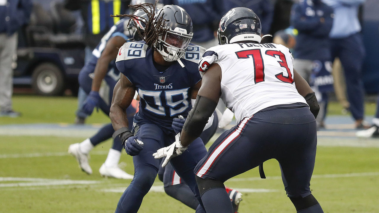 NASHVILLE, TENNESSEE - OCTOBER 18: Jadeveon Clowney #99 of the Tennessee Titans plays against Zach Fulton #73 of the Houston Texans at Nissan Stadium on October 18, 2020 in Nashville, Tennessee.