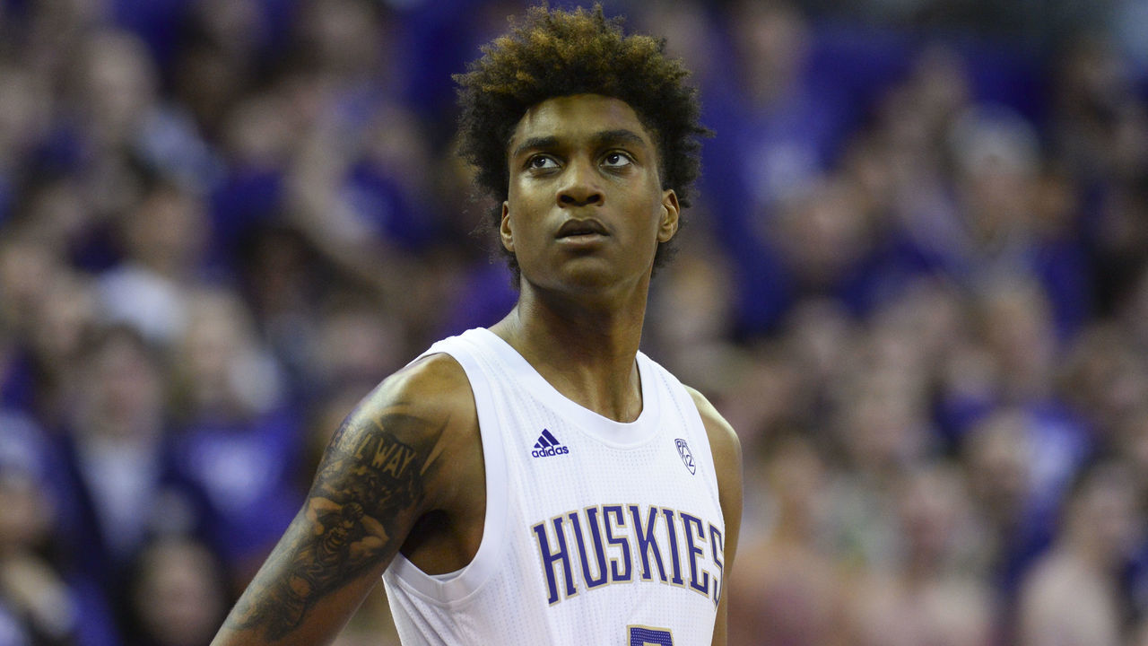 SEATTLE, WA - FEBRUARY 28: Washington Huskies forward Jaden McDaniels (0) looks up towards the scoreboard during a PAC12 college basketball game between the Washington State Cougars and the Washington Huskies on February 28, 2020, at Hec Edmundson Pavilion in Seattle, WA.