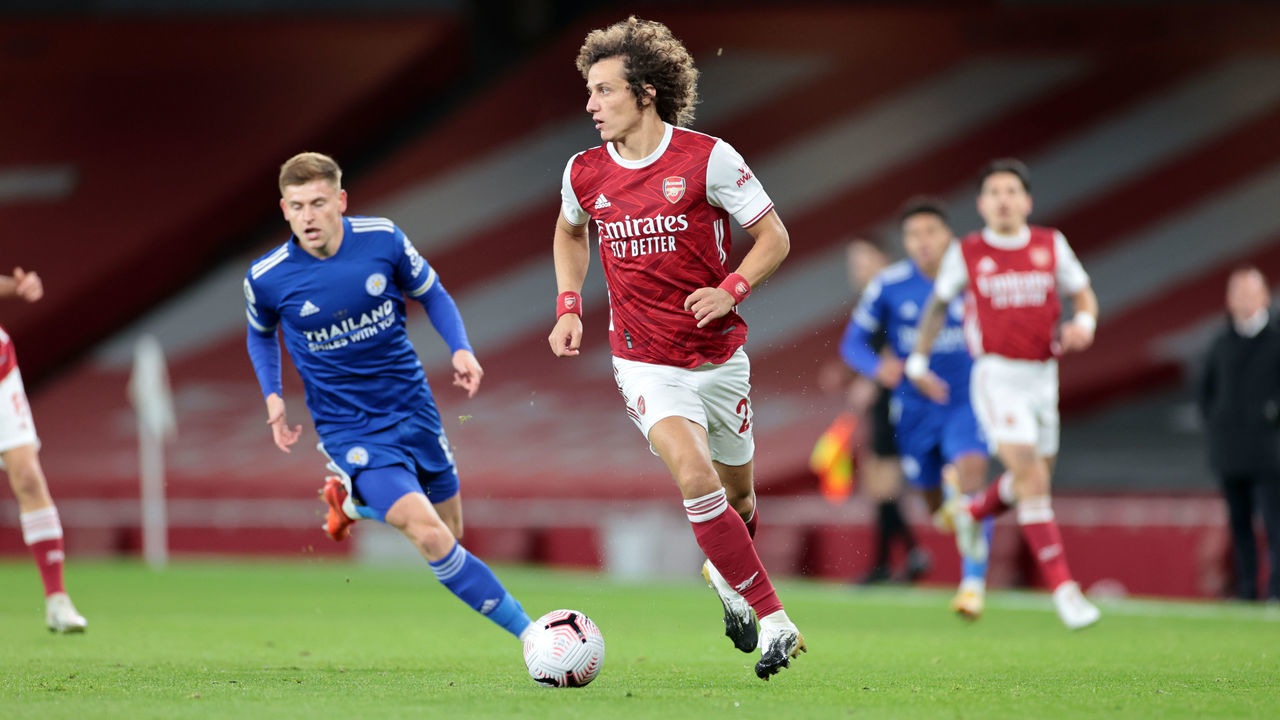 LONDON, ENGLAND - OCTOBER 25: David Luiz of Arsenal during the Premier League match between Arsenal and Leicester City at Emirates Stadium on October 25, 2020 in London, United Kingdom. Sporting stadiums around the UK remain under strict restrictions due to the Coronavirus Pandemic as Government social distancing laws prohibit fans inside venues resulting in games being played behind closed doors.