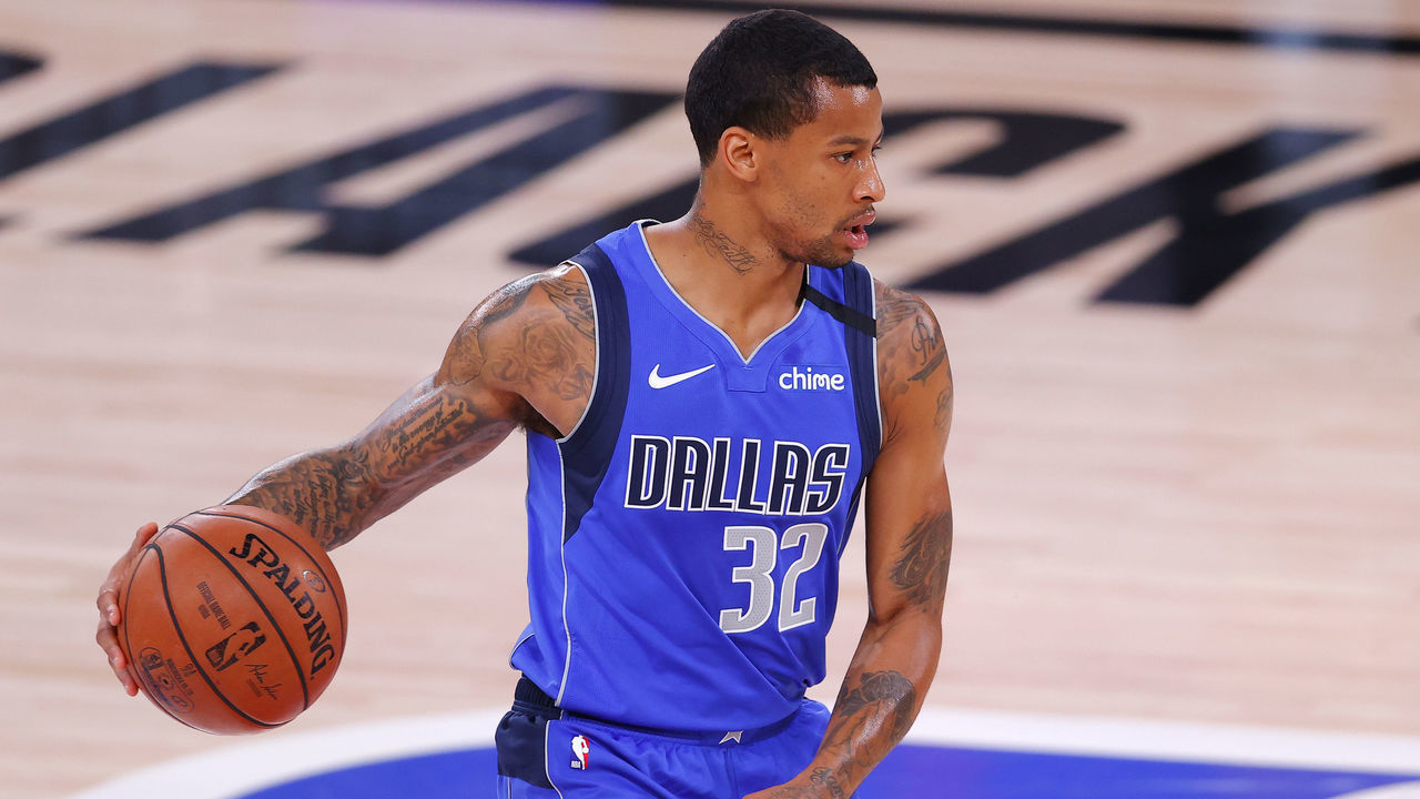 LAKE BUENA VISTA, FLORIDA - AUGUST 21: Trey Burke #32 of the Dallas Mavericks moves the ball against the LA Clippers during the fourth quarter in Game Three of the Western Conference First Round during the 2020 NBA Playoffs at AdventHealth Arena at ESPN Wide World Of Sports Complex on August 21, 2020 in Lake Buena Vista, Florida.
