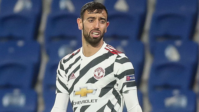 ISTANBUL, TURKEY - NOVEMBER 04: (BILD ZEITUNG OUT) Bruno Fernandes of Manchester United looks on during the UEFA Champions League Group H stage match between Istanbul Basaksehir and Manchester United at Basaksehir Fatih Terim Stadyumu on November 4, 2020 in Istanbul, Turkey.