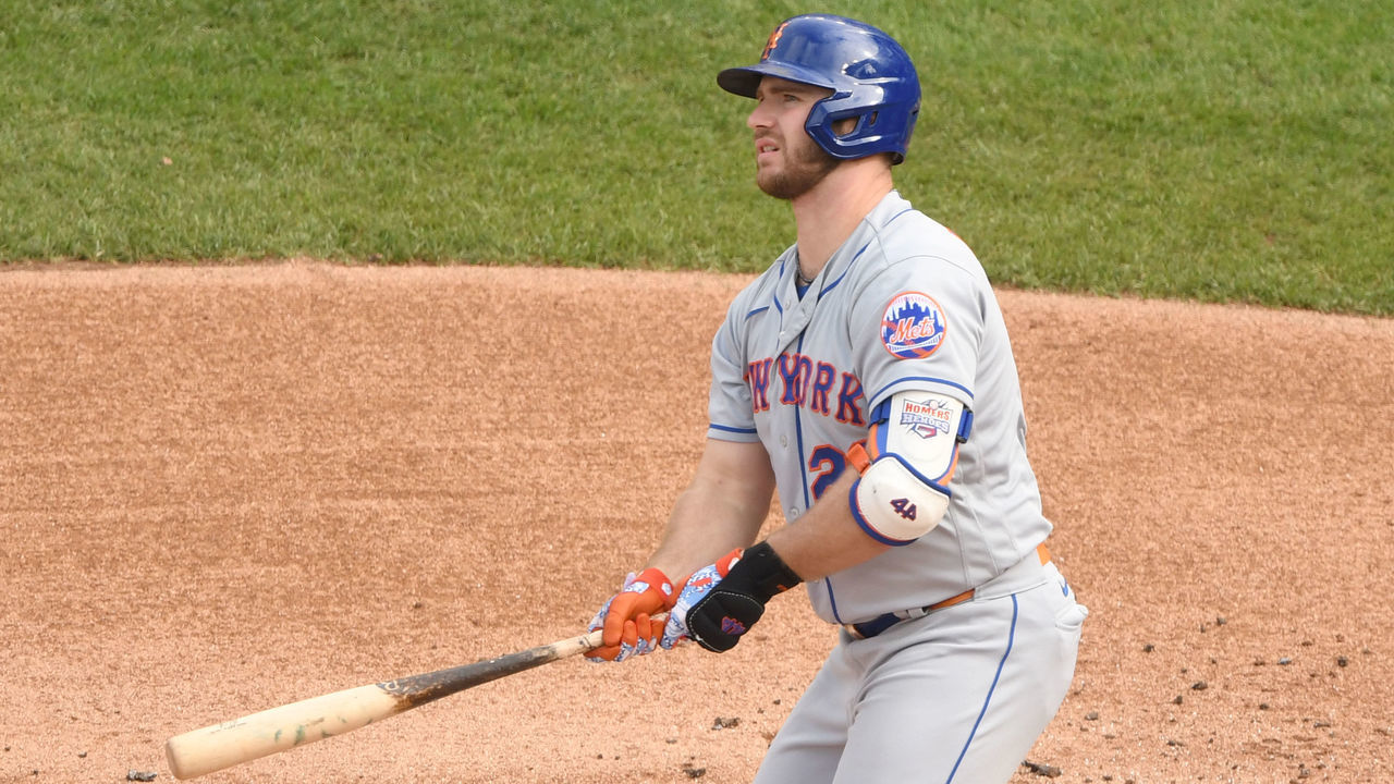 WASHINGTON, DC - SEPTEMBER 27: Pete Alonso #20 of the New York Mets hits a two run home run in the first inning during a baseball game against the Washington Nationalsat Nationals Park on September 27, 2020 in Washington, DC.