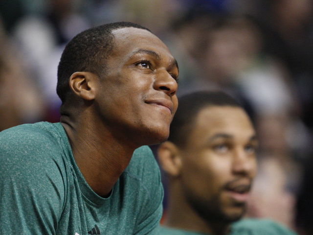 VIDEO: Rajon Rondo schools two ESPN hosts in Connect Four