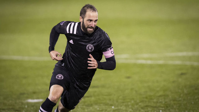 EAST HARTFORD, CT, - NOVEMBER 01: Captain Gonzalo Higuain #9 of Inter Miami CF runs in across the pitch in the rain in the second half of the Major League Soccer match against Toronto FC in Pratt & Whitney Stadium at Rentschler Field on November 01, 2020 in East Hartford, Connecticut.