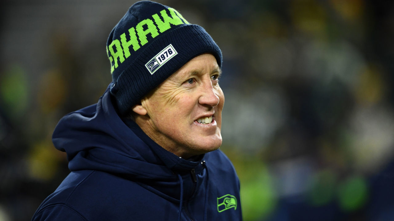 GREEN BAY, WISCONSIN - JANUARY 12: Head coach Pete Carroll of the Seattle Seahawks watches action prior the NFC Divisional Playoff game against the Green Bay Packers at Lambeau Field on January 12, 2020 in Green Bay, Wisconsin.