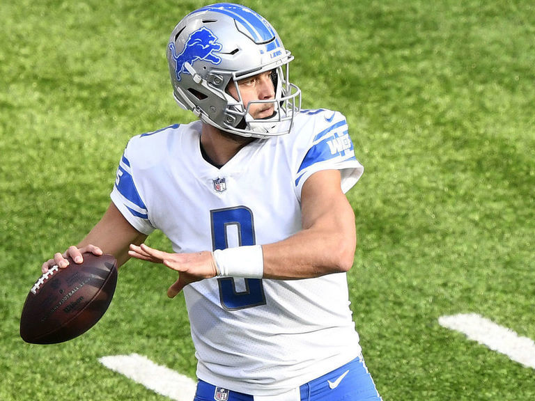 Report: Stafford Has Partially Torn Thumb Ligament In Throwing Hand ...