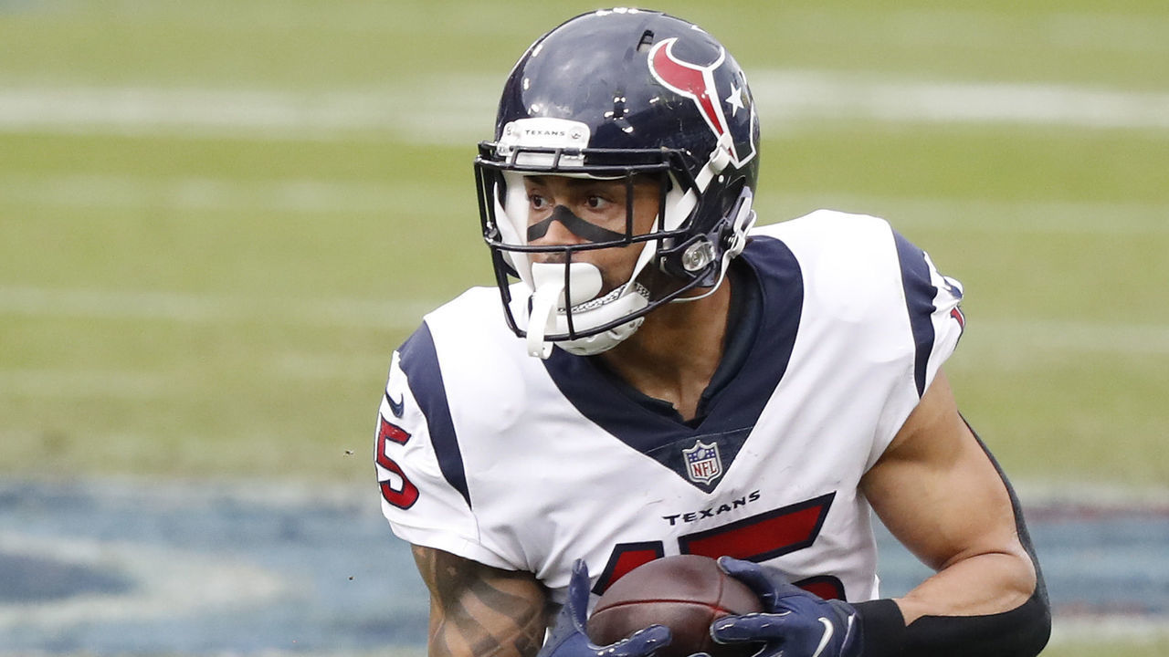 NASHVILLE, TENNESSEE - OCTOBER 18: Will Fuller #15 of the Houston Texans plays against the Tennessee Titans at Nissan Stadium on October 18, 2020 in Nashville, Tennessee.