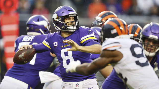 Football: Minnesota Vikings QB Kirk Cousins (8) in action, passing vs Chicago Bears at Soldier Field. Chicago, IL 9/29/2019 CREDIT: David E. Klutho (Set Number: X162939 TK1 )