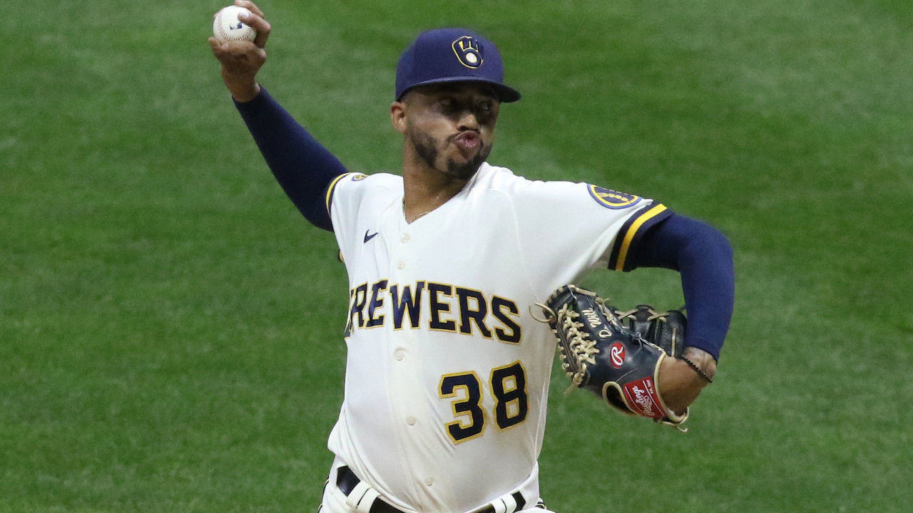 MILWAUKEE, WI - AUGUST 31: Milwaukee Brewers relief pitcher Devin Williams (38) pitches during a game between the Pittsburgh Pirates and the Milwaukee Brewers at Miller Park on August 31, 2020 in Milwaukee, WI.