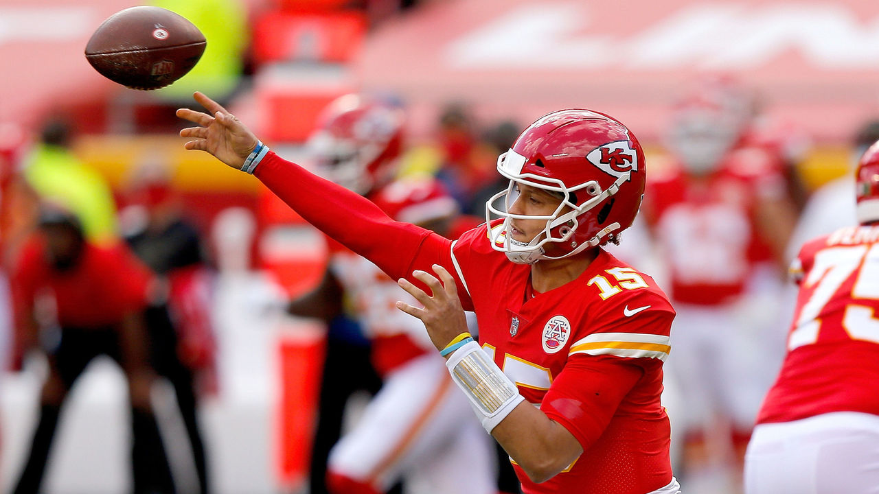 Chiefs keep things fun with Mahomes' playground plays