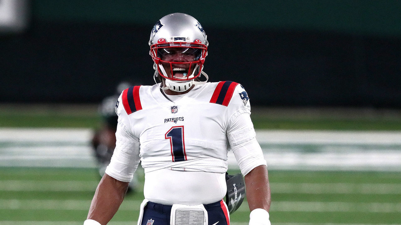 EAST RUTHERFORD, NJ - NOVEMBER 9: New England Patriots quarterback Cam Newton (1) warms up. The New York Jets host the New England Patriots in a Monday Night Football game at MetLife stadium in East Rutherford, NJ on Nov. 9, 2020.