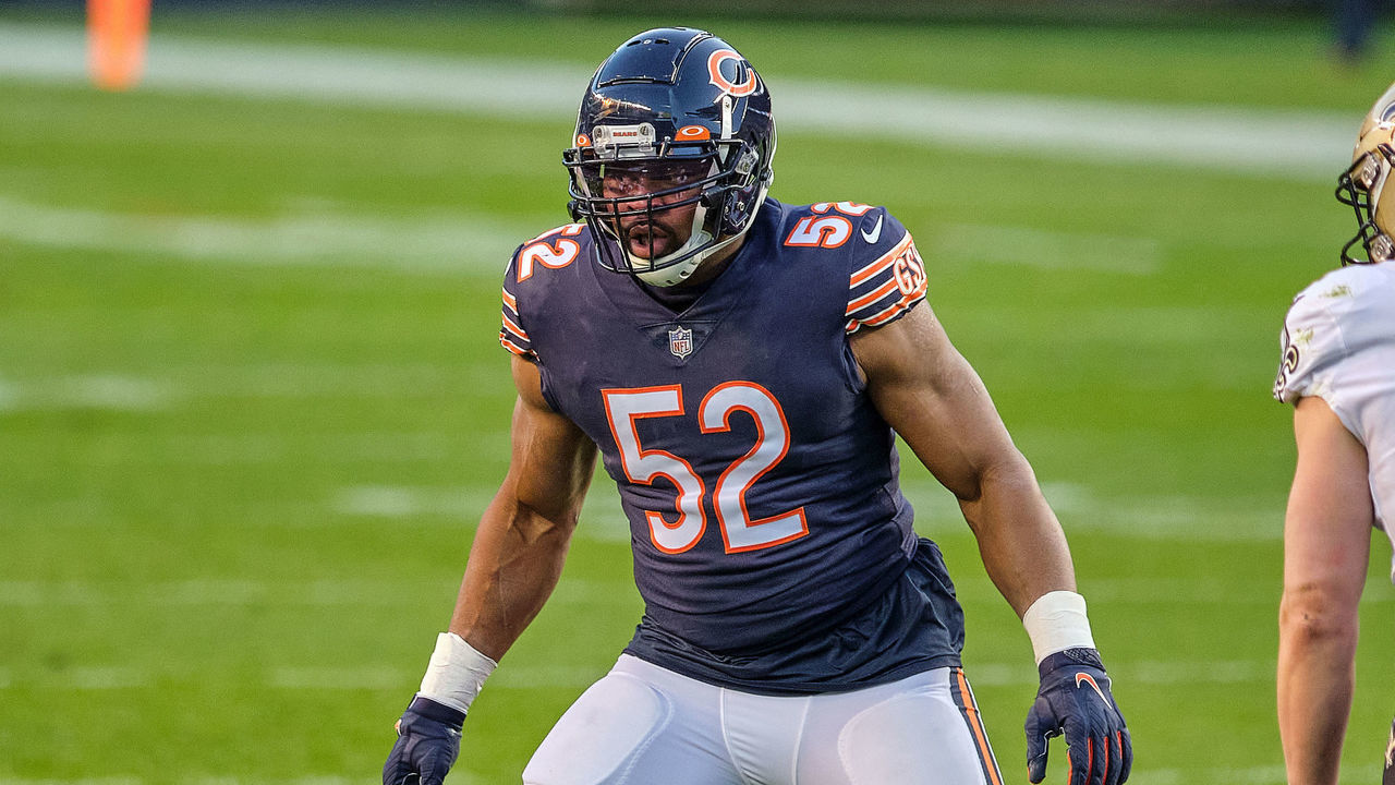 CHICAGO, IL - NOVEMBER 01: Chicago Bears outside linebacker Khalil Mack (52) in action during a game between the Chicago Bears and the New Orleans Saints on November 1st, 2020 at Soldier Stadium, in Chicago, IL.