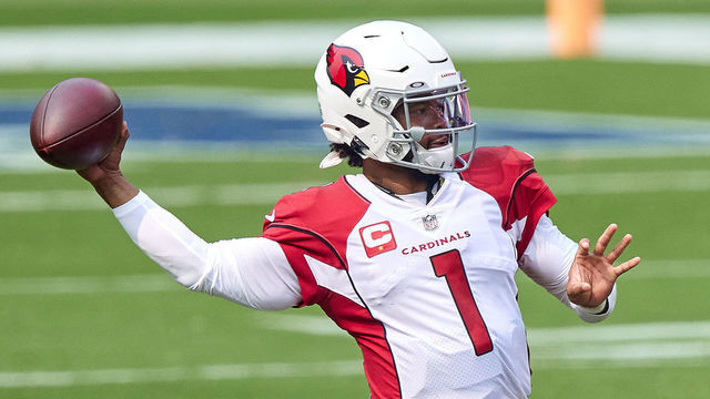 SAN FRANCISCO, CA - SEPTEMBER 13: Arizona Cardinals quarterback Kyler Murray (1) throws the football during the NFL game between the San Francisco 49ers and the Arizona Cardinals on September 13, 2020, at Levi's Stadium in Santa Clara, California.