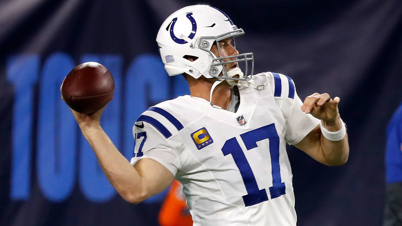 NASHVILLE, TENNESSEE - NOVEMBER 12: Philip Rivers #17 of the Indianapolis Colts participates in warmups prior to a game against the Tennessee Titans at Nissan Stadium on November 12, 2020 in Nashville, Tennessee.