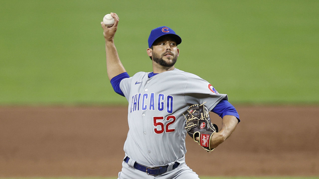 CINCINNATI, OH - JULY 28: Ryan Tepera #52 of the Chicago Cubs pitches during the game against the Cincinnati Reds at Great American Ball Park on July 28, 2020 in Cincinnati, Ohio. The Cubs defeated the Reds 8-5.