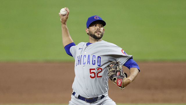 CINCINNATI, OH - JULY 28: Ryan Tepera #52 of the Chicago Cubs pitches during the game against the Cincinnati Reds at Great American Ball Park on July 28, 2020 in Cincinnati, Ohio. The Cubs defeated the Reds 8-5.