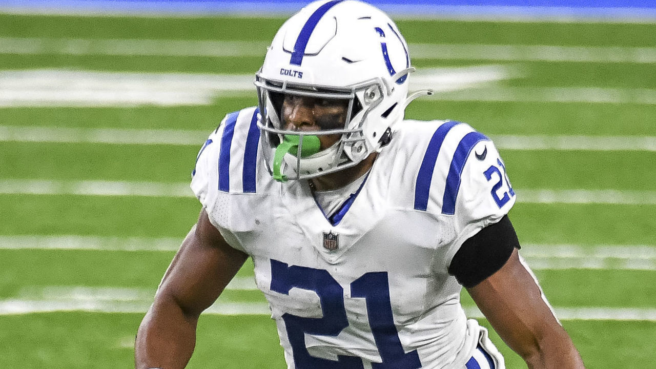 DETROIT, MICHIGAN - NOVEMBER 01: Nyheim Hines #21 of the Indianapolis Colts runs in action against the Detroit Lions during the fourth quarter at Ford Field on November 01, 2020 in Detroit, Michigan.