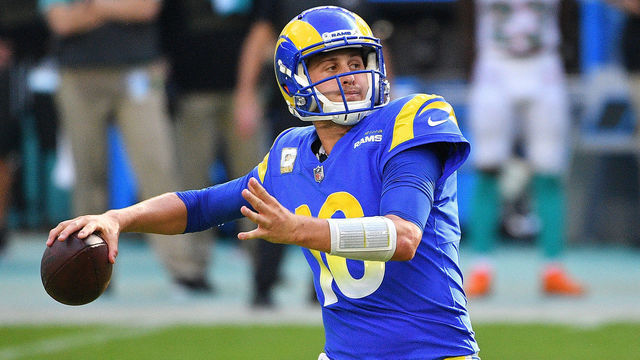 MIAMI GARDENS, FLORIDA - NOVEMBER 01: Jared Goff #16 of the Los Angeles Rams looks to pass against the Miami Dolphins during their NFL game at Hard Rock Stadium on November 01, 2020 in Miami Gardens, Florida.