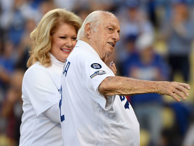 Baseball community mourns death of Tommy Lasorda