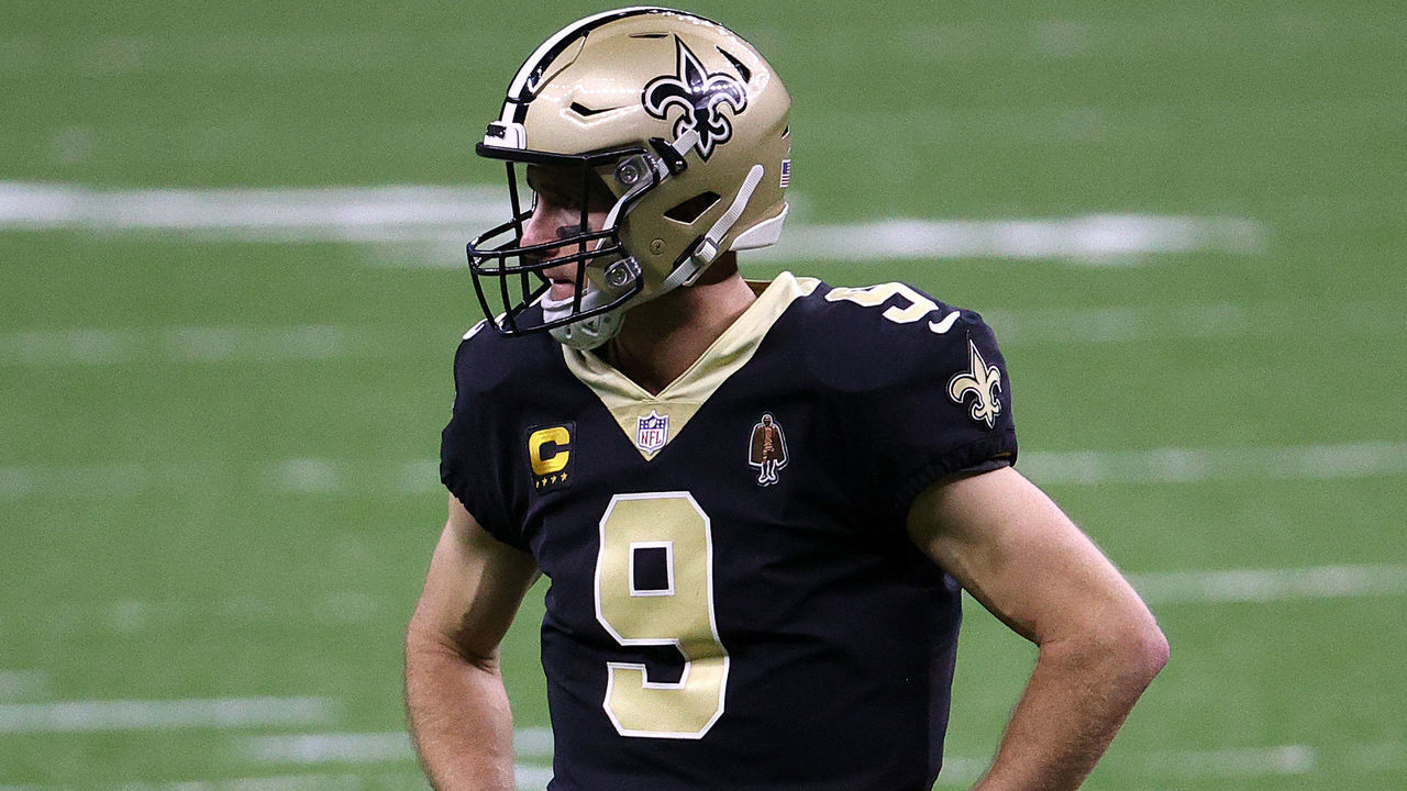 NEW ORLEANS, LOUISIANA - NOVEMBER 15: Drew Brees #9 of the New Orleans Saints looks on during their game against the San Francisco 49ers at Mercedes-Benz Superdome on November 15, 2020 in New Orleans, Louisiana.