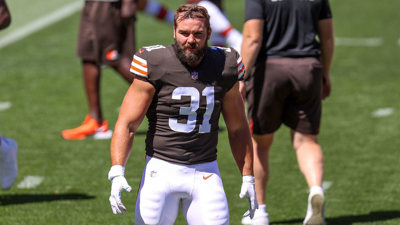 CLEVELAND, OH - AUGUST 30: Cleveland Browns fullback Andy Janovich (31) participates in drills during the Cleveland Browns Training Camp on August 30, 2020, at FirstEnergy Stadium in Cleveland, OH.