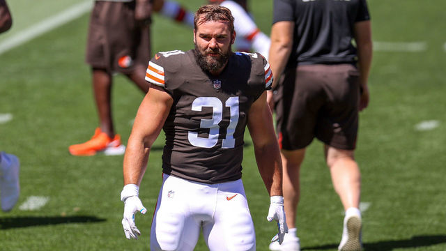 CLEVELAND, OH - AUGUST 30: Cleveland Browns fullback Andy Janovich (31) participates in drills during the Cleveland Browns Training Camp on August 30, 2020, at FirstEnergy Stadium in Cleveland, OH.