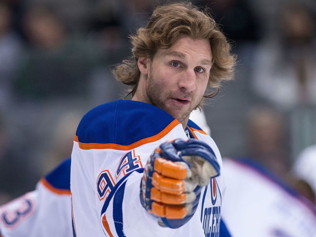 PHOTO: Oilers name Ryan Smyth captain for his final NHL game