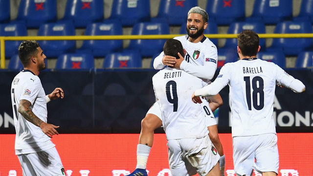 SARAJEVO, BOSNIA AND HERZEGOVINA - NOVEMBER 18: Andrea Belotti of Italy celebrates with team-mates after scoring the opening goal during the UEFA Nations League group stage match between Bosnia-Herzegovina and Italy at Bilino Polje Stadium on November 18, 2020 in Zenica, Bosnia and Herzegovina.