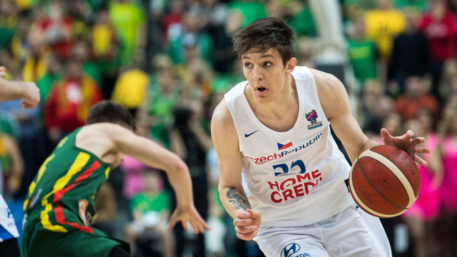 VILNIUS, Feb. 24, 2020 -- Vit Krejci R of the Czech Republic competes during a FIBA Eurobasket 2021 qualifying Group C match between Lithuania and the Czech Republic in Vilnius, Lithuania, on Feb. 24, 2020.