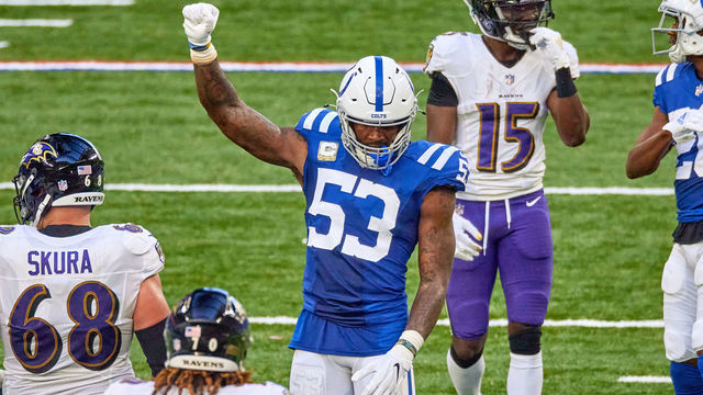 INDIANAPOLIS, IN - NOVEMBER 08: Indianapolis Colts outside linebacker Darius Leonard (53) celebrates a play in action during a NFL game between the Indianapolis Colts and the Baltimore Ravens on November 08, 2020 at Lucas Oil Stadium in Indianapolis, IN.