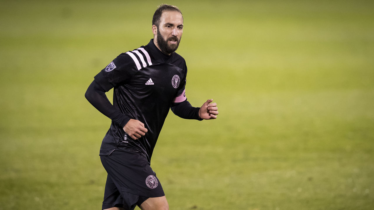 EAST HARTFORD, CT, - NOVEMBER 01: Captain Gonzalo Higuain #9 of Inter Miami CF cuts across the pitch in the second half of the Major League Soccer match against Toronto FC in Pratt & Whitney Stadium at Rentschler Field on November 01, 2020 in East Hartford, Connecticut.