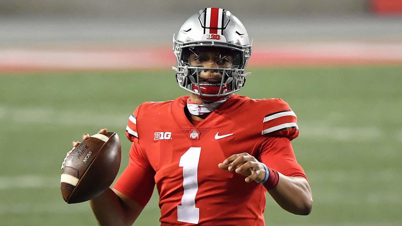 COLUMBUS, OH - NOVEMBER 7: Quarterback Justin Fields #1 of the Ohio State Buckeyes passes against the Rutgers Scarlet Knights at Ohio Stadium on November 7, 2020 in Columbus, Ohio.