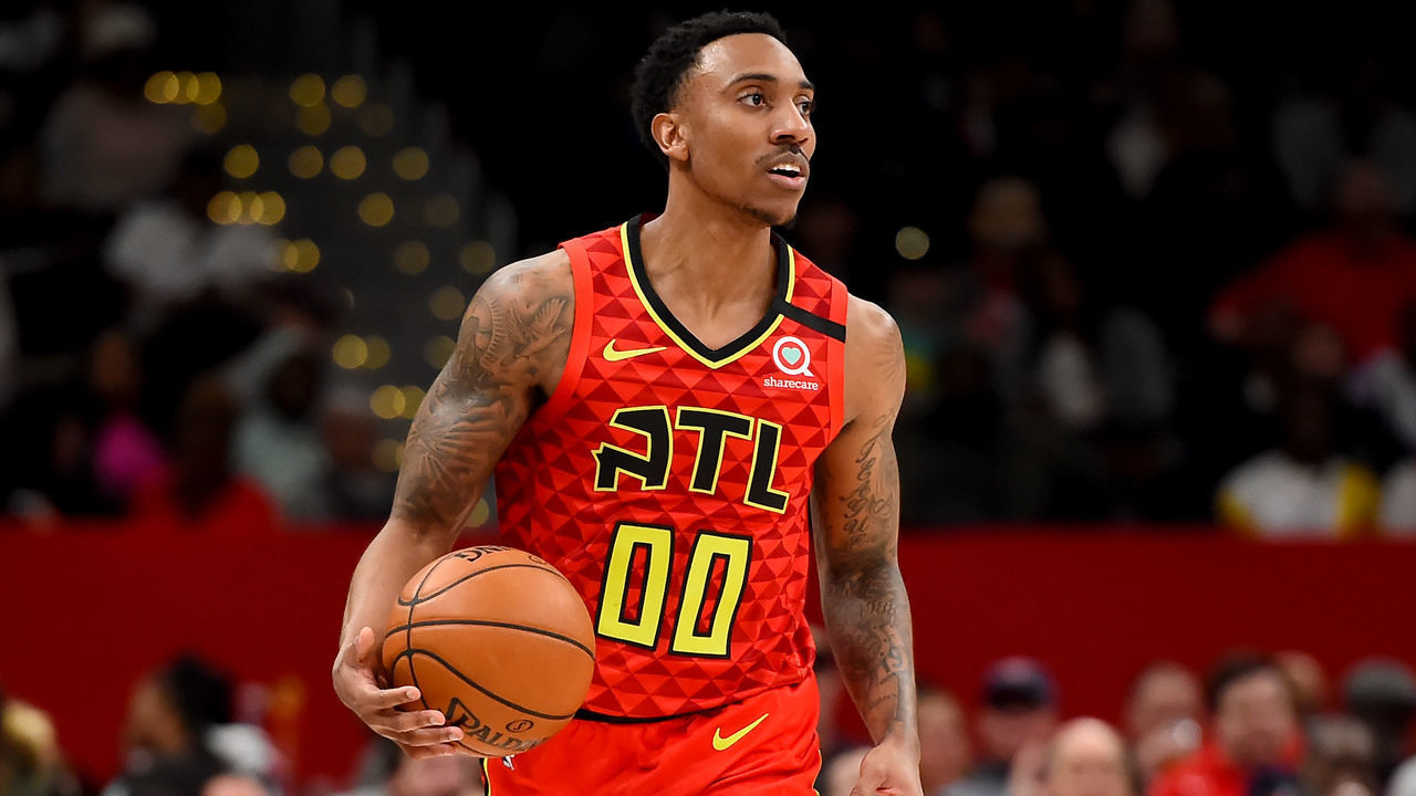 WASHINGTON, DC - MARCH 06: Jeff Teague #00 of the Atlanta Hawks dribbles against the Washington Wizards during the first half at Capital One Arena on March 06, 2020 in Washington, DC.