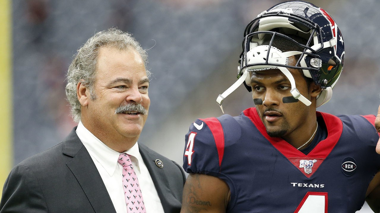 HOUSTON, TX - OCTOBER 06: Deshaun Watson #4 of the Houston Texans, Cal McNair Chariman and CEO of the Houston Texans and Arthur Blank Owner of the Atlanta Falcons talk before the game at NRG Stadium on October 6, 2019 in Houston, Texas.