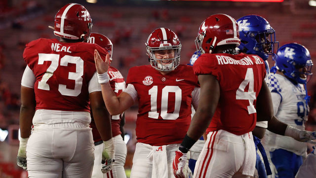 TUSCALOOSA, AL - NOVEMBER 21: Mac Jones #10 of the Alabama Crimson Tide celebrates after a play against the Kentucky Wildcats at Bryant-Denny Stadium on November 21, 2020 in Tuscaloosa, Alabama.