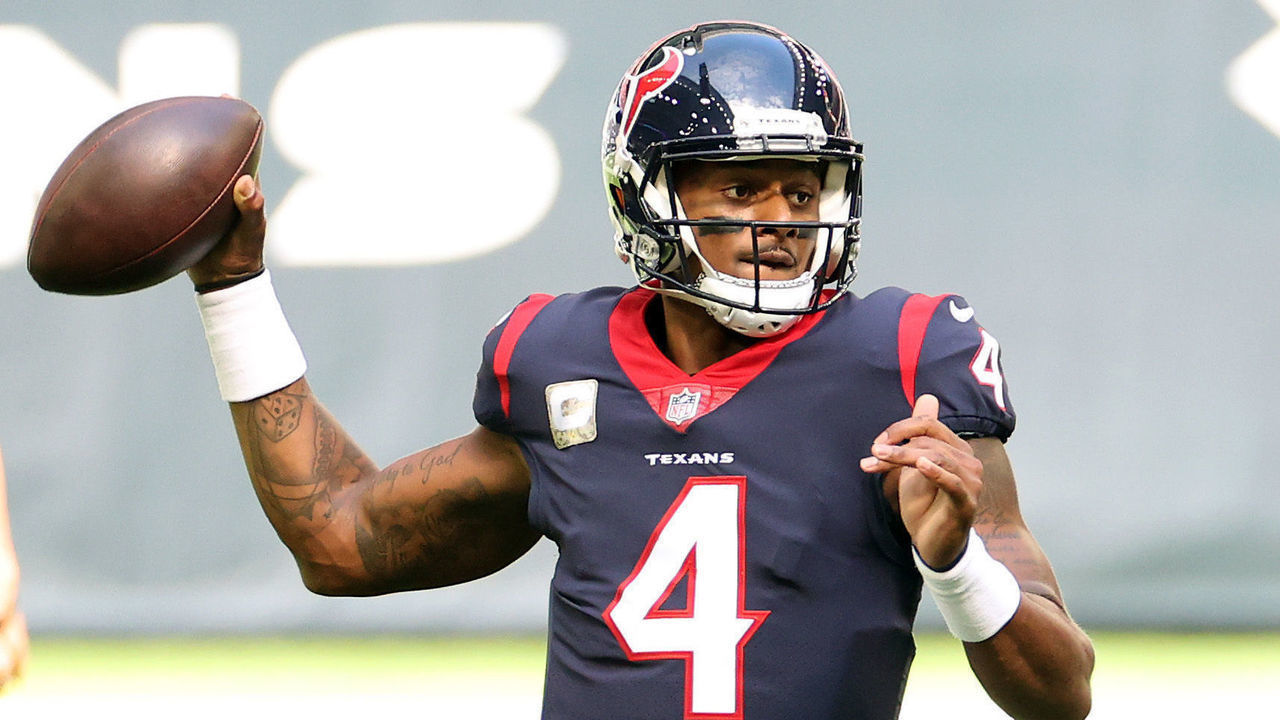 HOUSTON, TEXAS - NOVEMBER 22: Deshaun Watson #4 of the Houston Texans attempts a pass in the first quarter during their game against the New England Patriots at NRG Stadium on November 22, 2020 in Houston, Texas.
