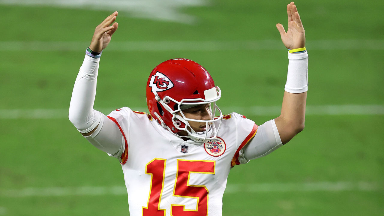 LAS VEGAS, NEVADA - NOVEMBER 22: Quarterback Patrick Mahomes #15 of the Kansas City Chiefs celebrates after a touchdown during the second quarter of an NFL game against the Las Vegas Raiders at Allegiant Stadium on November 22, 2020 in Las Vegas, Nevada.