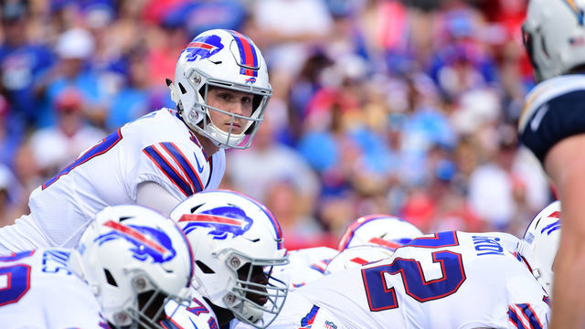 Football: Buffalo Bills QB Josh Allen (17) calling signals during game vs San Diego Chargers at New Era Field. Buffalo, NY 9/16/2018 CREDIT: Fred Vuich (Set Number: X162146 TK1 )