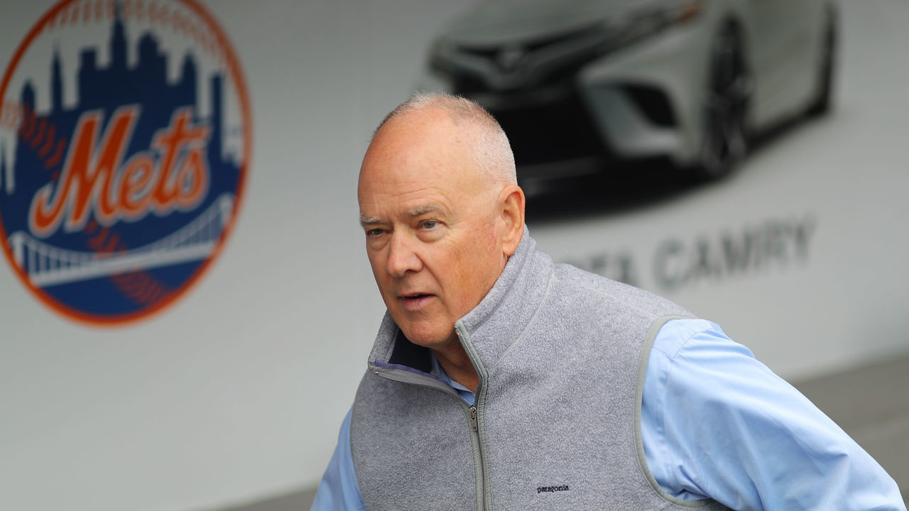 NEW YORK, NY - MARCH 29: General Manager Sandy Alderson of the New York Mets looks on before the game against the St. Louis Cardinals at Citi Field on Thursday, March 29, 2018 in the Queens borough of New York City.