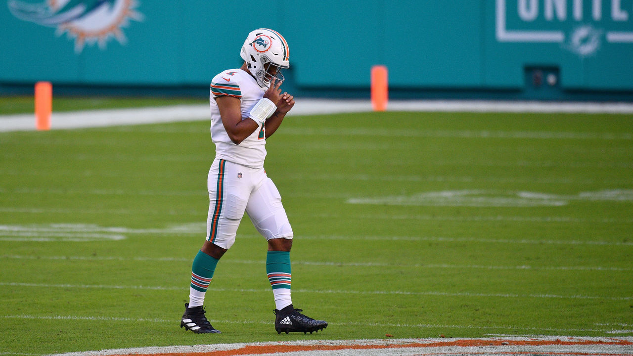 MIAMI GARDENS, FLORIDA - NOVEMBER 15: Tua Tagovailoa #1 of the Miami Dolphins in action against the Los Angeles Chargers at Hard Rock Stadium on November 15, 2020 in Miami Gardens, Florida.