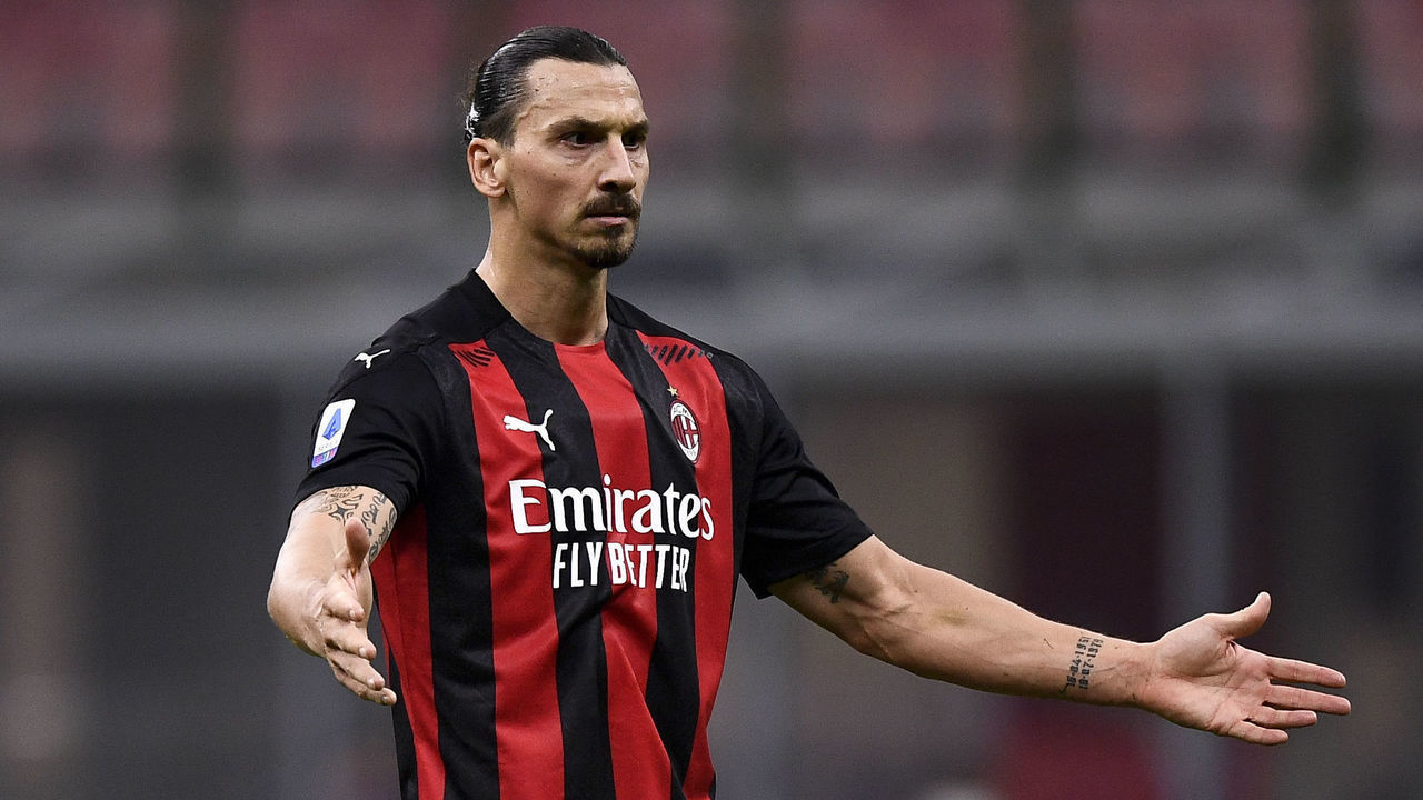 STADIO GIUSEPPE MEAZZA, MILAN, ITALY - 2020/11/08: Zlatan Ibrahimovic of AC Milan reacts during the Serie A football match between AC Milan and Hellas Verona. The match ended 2-2 tie.