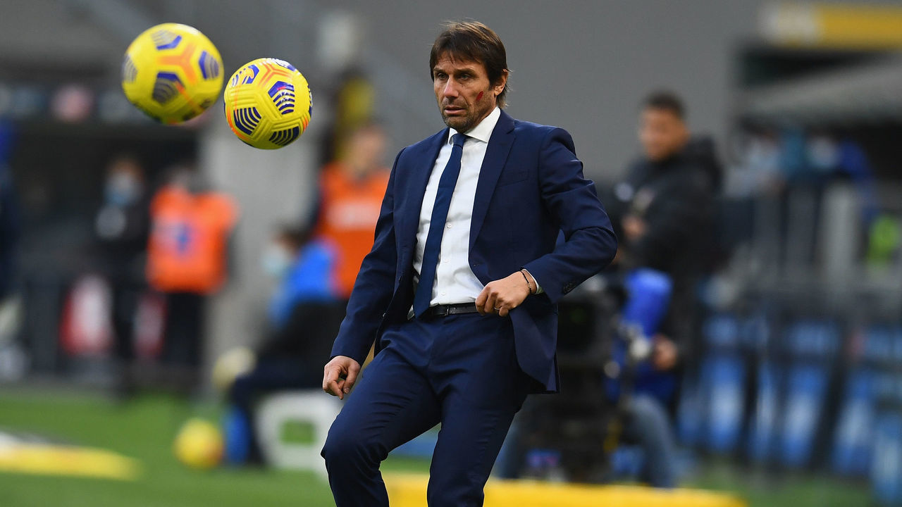 MILAN, ITALY - NOVEMBER 22: Head coach of FC Internazionale Antonio Conte reacts during the Serie A match between FC Internazionale and Torino FC at Stadio Giuseppe Meazza on November 22, 2020 in Milan, Italy.